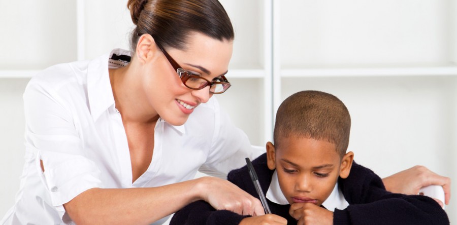 Vestibulum ante ipsum primisli quet sit amet, eu ismod in,auc